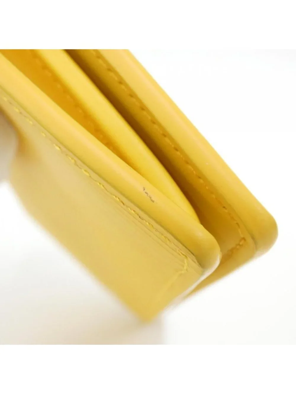 Louis Vuitton Epi Portefeuille Brazza Wallet